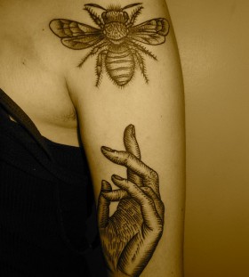liam sparkes tattoo bee and hand