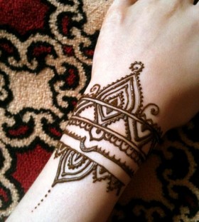 wrist tattoo henna style