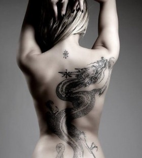 Chinese woman tattoo