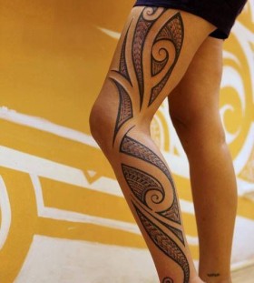 tribal tattoo for girl on leg