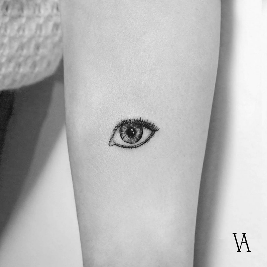 eye tattoo by violeta.arus
