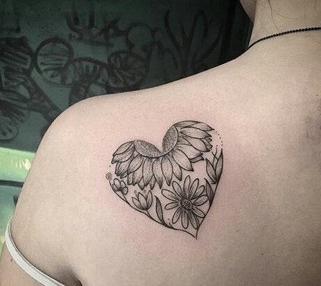 flowery heart tattoo by carol.mariath