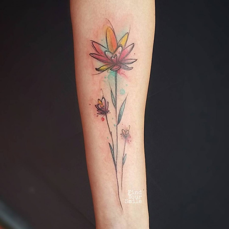 heart-flowers-watercolor-tattoo