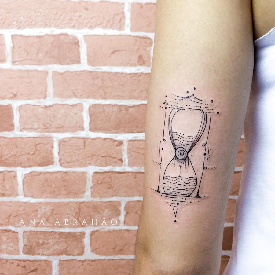 hourglass tattoo by abrahaoana
