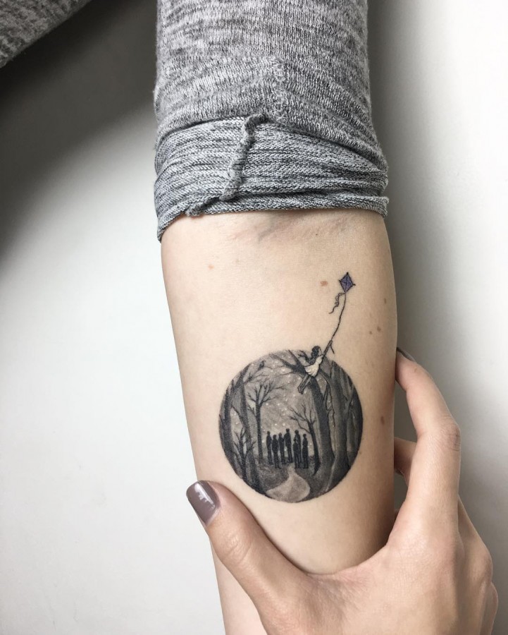 miniature circle tattoo by evakrbdk