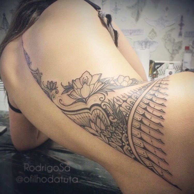 ornamental back tattoo by ofilhodatuta