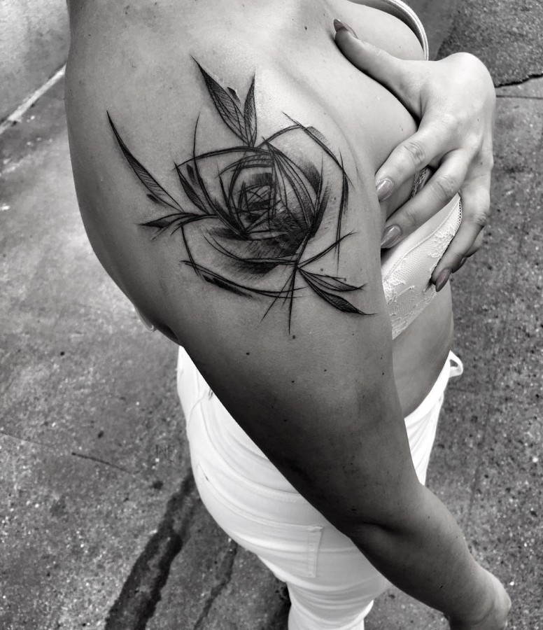 shoulder-rose-tattoo-by-inez-janiak
