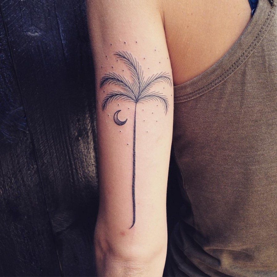 supakitch-bleunoir-palm-tree-and-moon-blackwork-tattoo