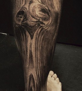 Wood grain leg tattoo by David Allen