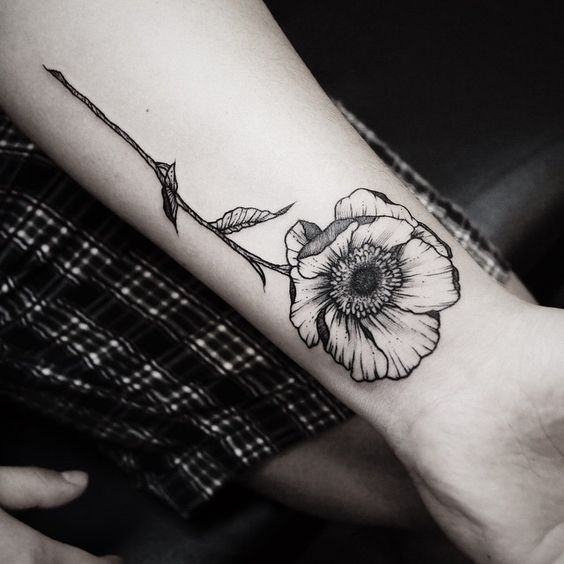 black and gey botanical flower tattoo