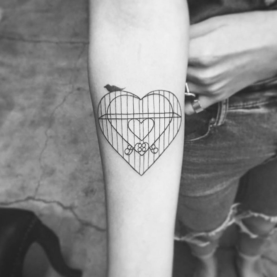 caged-heart-tattoo-by-hectordanielsnyc