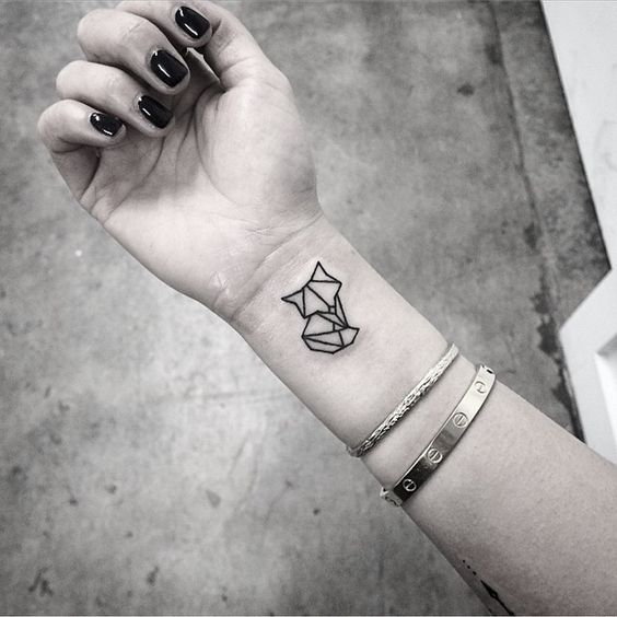 geometric-autumn-fox-tattoo