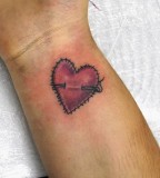 Adorable Small Heart Tattoos Slodive