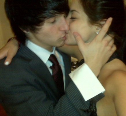 Mitchel Musso And Girlfriend Kissing Pic National Teen Mitchel Musso 2013 S...