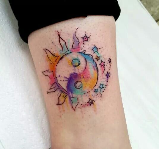 pretty-watercolor-yin-yang-tattoo