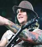 Synyster Gates Tattoos With His Guitar