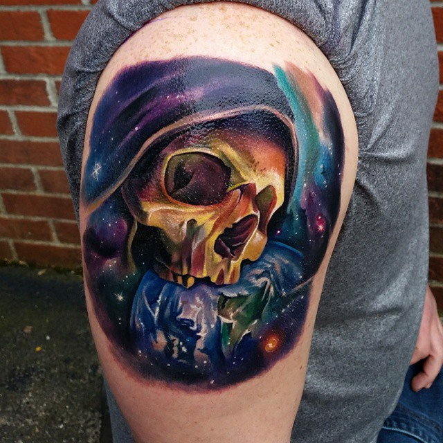 tylermalek-space-skull-tattoo