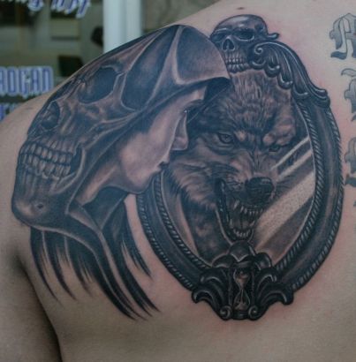 Wolf Tattoo On Shoulder – Wolf Tattoo Design For Men