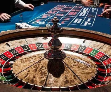 Roulette Vs. Online Slots: The Casino Classics