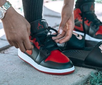 Sneakerheads – Here’s 7 Trendy Ways to Lace Jordan 1s