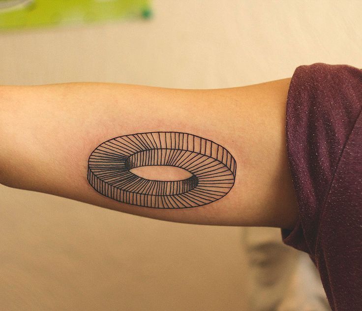 optical illusion tattoo by diana katsko