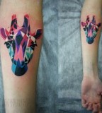 sasha unisex tattoo giraffe