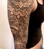 Flowers tatoo on arm