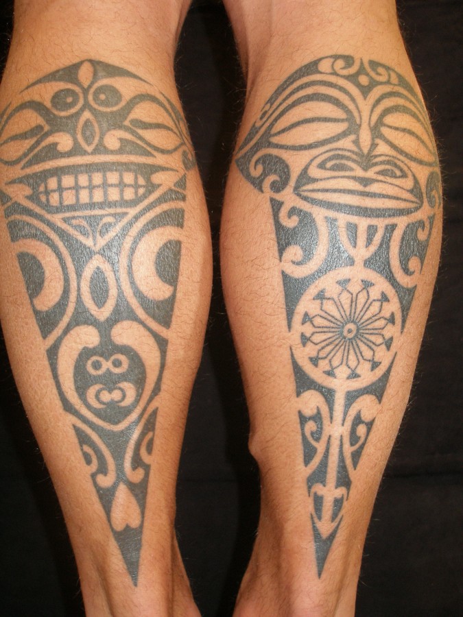 Ornament tatto on leg