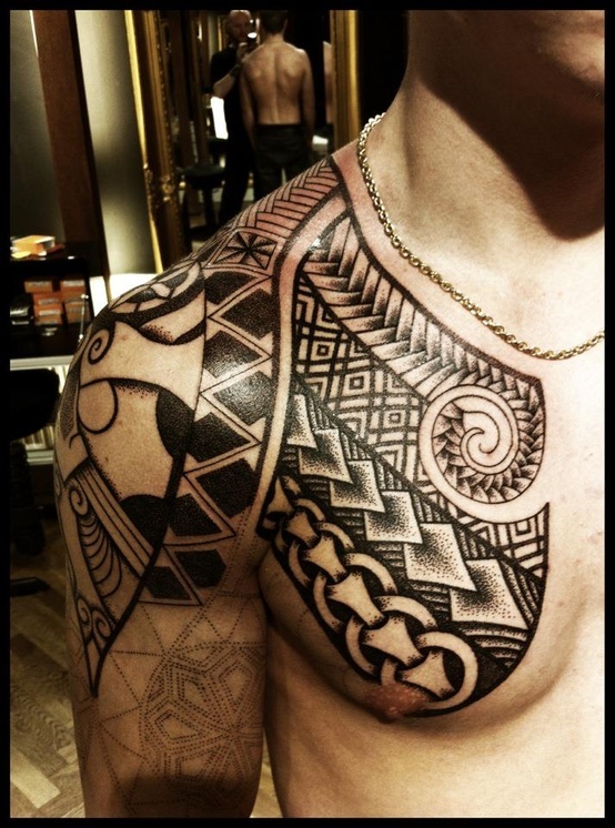 Polynesian shoulder tattoo