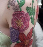 pullover feeling flower tattoo
