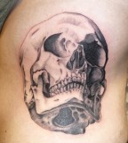 skull tattoo realistic