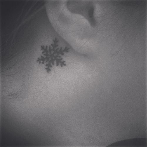 Amaizing snowflake tattoo