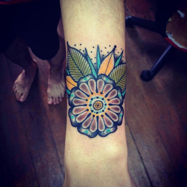 aivaras lee tattoo flower on arm