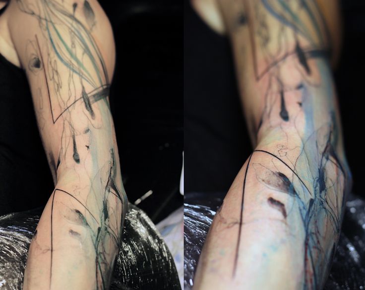 marta lipinski abstract full arm tattoo