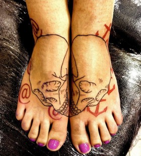 seb inkme skulls tattoo on feet