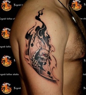 skull-card-tattoo-design