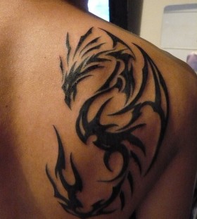 Dragon tattoo black