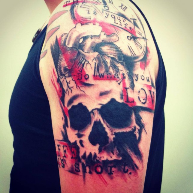 Skull on shoulder tattoo by Mel Wink