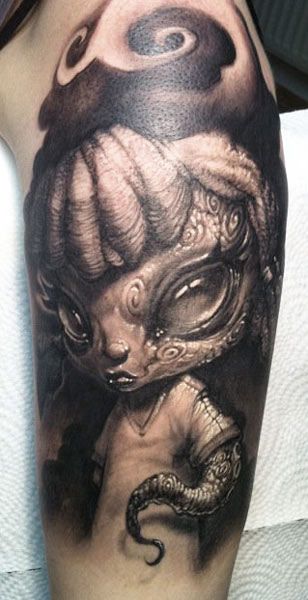 Aliens tattoo