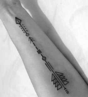 arrow tattoos symbolic