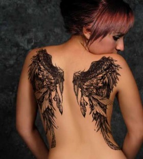 black wings tattoo dark theme