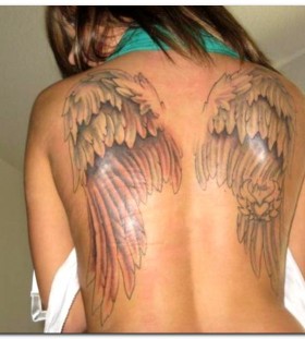 fabulous-angel-wings-tattoo-on-back