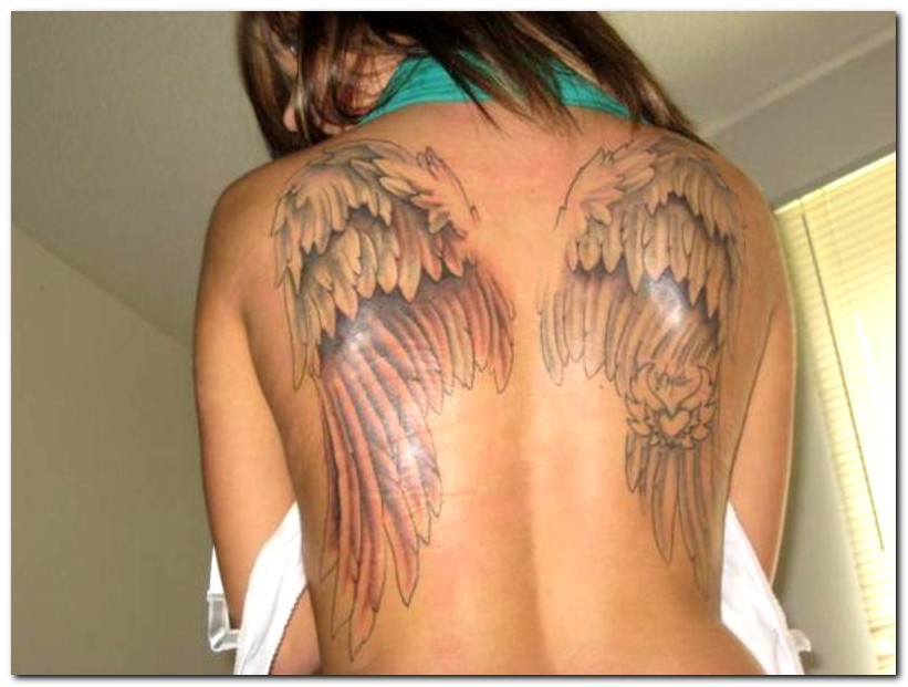 fabulous-angel-wings-tattoo-on-back