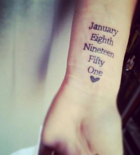 hand tattoo date words