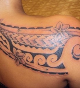 tribal tattoo for girl polynesian