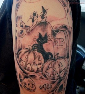 Awesome cat halloween tatoo