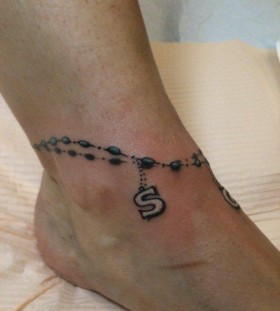 Leg tattoo by Hania Sobieski
