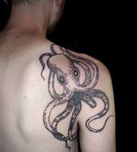 Man shoulder tattoo by Lisa Orth