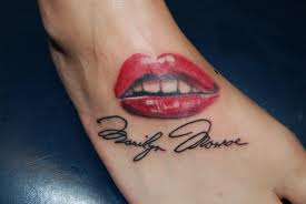 Wonderful red lips tattoo