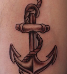 amazing anchor on arm